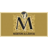 Márton és lányai