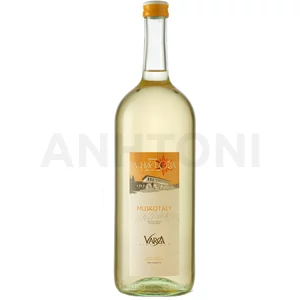 Varga Balatoni Muskotály félédes fehérbor 1,5l 2019