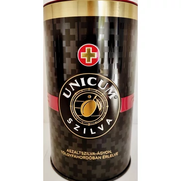 Zwack Unicum szilva ízesítésű keserűlikőr 0,5l 34,5% DRS, díszdoboz (fém)